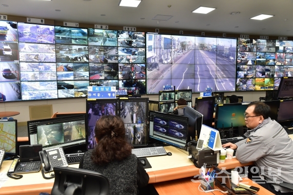 수원시 도시안전통합센터 ‘CCTV 통합관제상황실’ 모습. (사진=수원시)