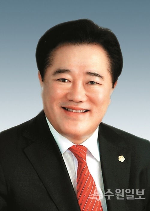 경기도의회 서형열 예산결산특별위원장(구리1)이 도 2019년도 제3회 추가경정예산안과 도교육청 2019년도 제2회 추가경정예산안을 심의할 예정이라고 3일 밝혔다.(사진=경기도의회)