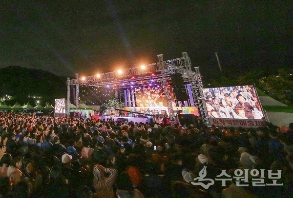 21~22일 백운호수 주차장에서 진행된 의왕백운예술제.(사진=의왕시)