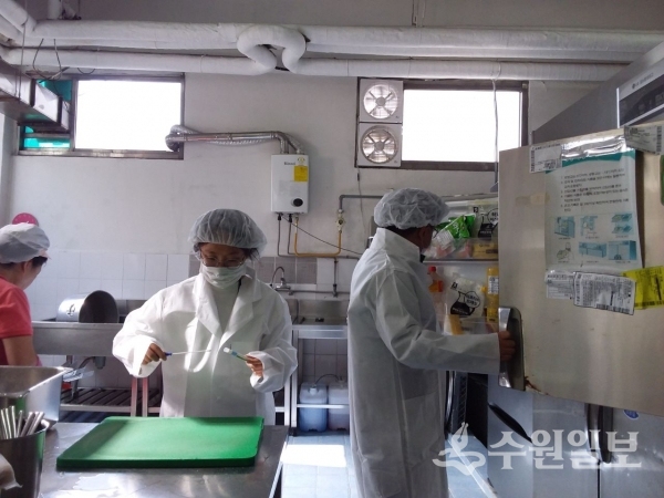 영통구가 집단급식소 위생 점검에 나선다.(사진=영통구)