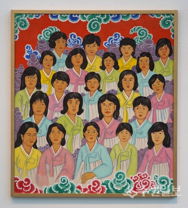 '이억배_그린힐 노동참사 여성노동자 22인 영정도_1988'(사진=경기문화재단)