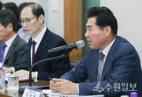 김상돈 의왕시장이 2020년 주요사업 보고회에서 발언하고 있다.(사진=의왕시)