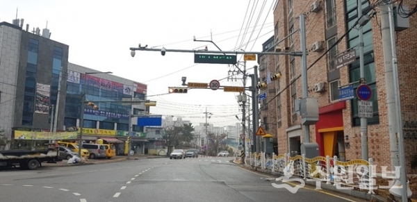 기흥구 서천초교 앞 교통단속카메라 설치 모습.(사진=용인시)