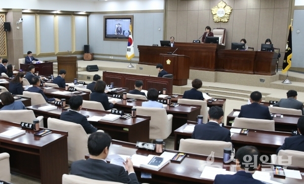 수원시의회 회의 장면.(사진=수원시의회)