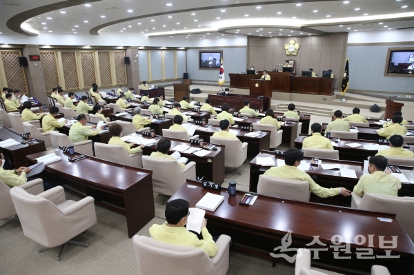 수원시의회 351회 임시회가 열리고 있다.(사진=수원시의회)