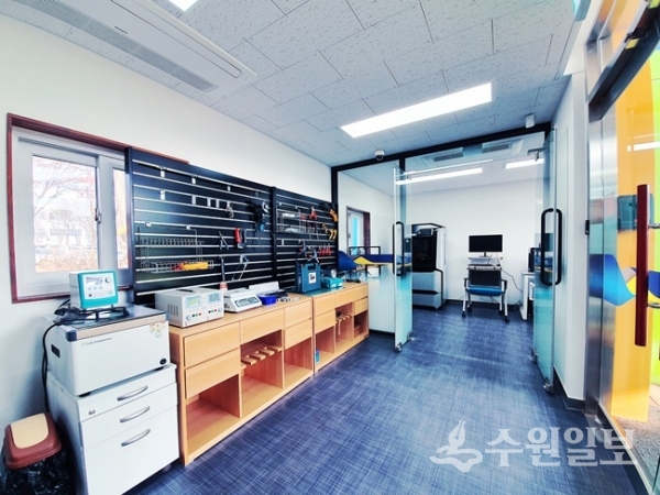 안산 Station-G 창업공간에 마련된 시제품 제작소 모습.(사진=경과원)