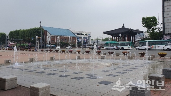 수원 화성행궁내 바닥분수.(사진=경기도)