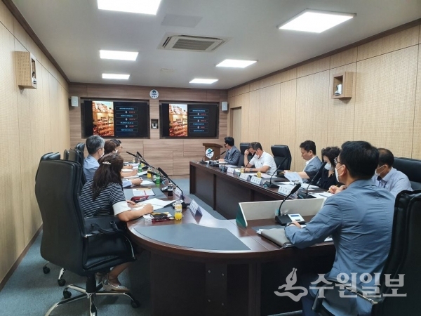 평택시 농산물 포장재 디자인 개발 용역 착수보고회가 진행 중인 모습.(사진=평택시)