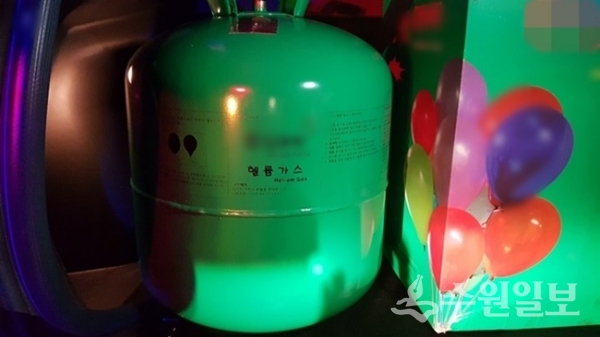 대북전단 살포 위해 싣고 가다 적발된 헬륨가스통.(사진=경기도)