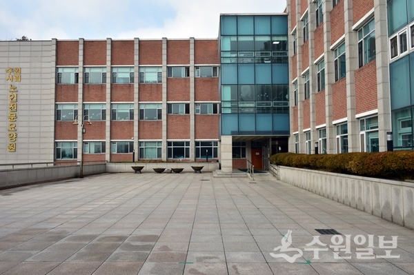 18일부터 예방적 코호트 조치에 참여하는 수원시립노인전문요양원 전경.(사진=수원시)