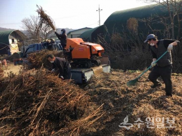 파쇄작업 장면.(사진=경기도)