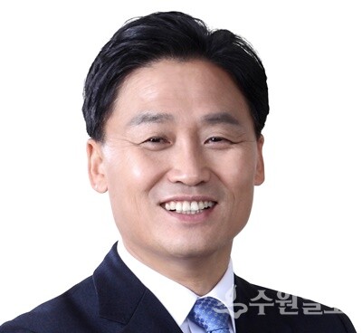 김영진 의원.