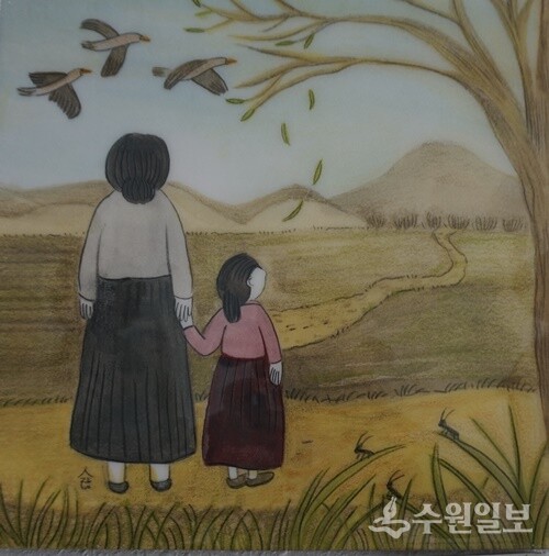 이원수문학관에 전시된 그림. 아마도 서울 간 오빠를 기다리는 최순애와 모친이 아닐까.