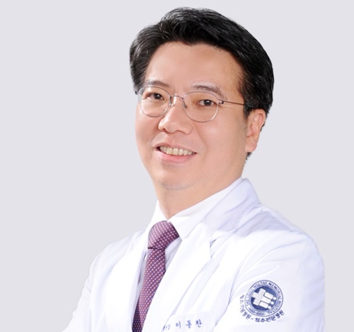 이동찬 병원장.