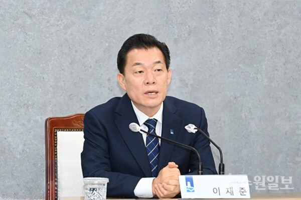 이재준 수원시장이 3월 29일 ‘성인페스티벌 개최 반대 대책회의’에서 발언하고 있다. (사진=수원시)