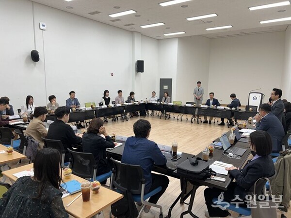 경기교육청과 지자체 관계자들이 권역별 협의회를 개최하고 있다.( 사진=경기도교육청)