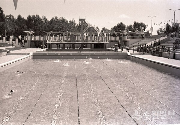 1972년 7월 개장당시 50m 레인 모습. (사진=수원시)