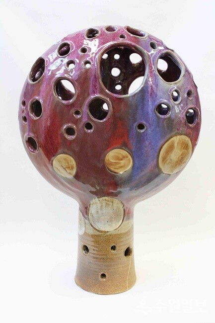 춤추는 달 DANCING MOON_ HADRIAN MENDOZA 2
