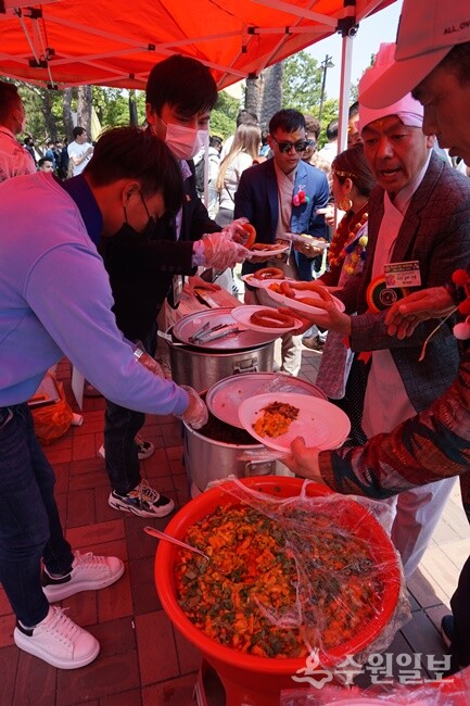 라이족 축제에서 맛볼 수 있었던 전통음식. (사진=김우영)