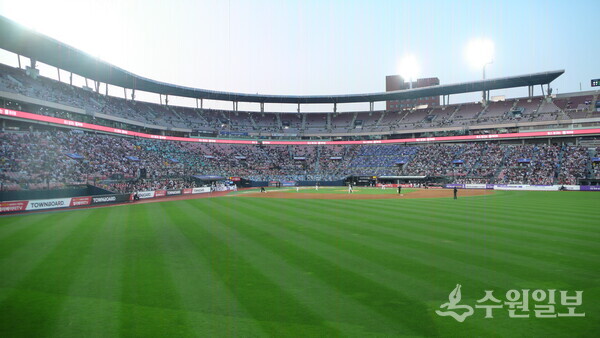 프로야구 경기가 열린 수원 KT위즈파크. (사진=김우영)