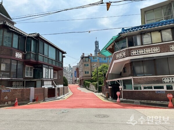 안심귀갓길 미끄럼 방지 포장. (사진=수원시)