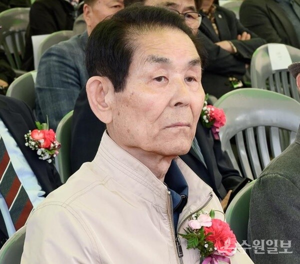 지난 4월 24일 우화관과 별주 복원 개관식에 참석한 전흥섭 사무국장. (사진=김우영)