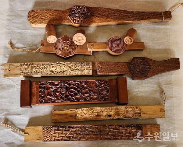 전통 떡살 작품, 떡을 만들 때 문양을 내기 위한 도구. (사진=김충영)