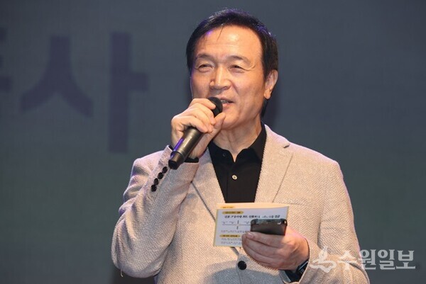 임태희경기도교육감이 문화예술축제에 참석 격려사를 하고있다.(사진=경기도교육청)
