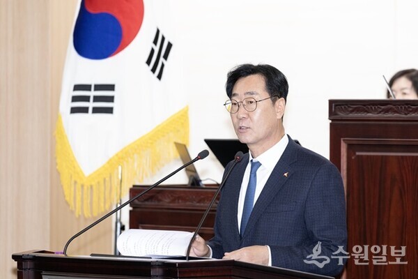 정명근 화성시장이 11일 제237회 화성시의회 제2차 정례회에서 시정연설을 하고 있다. (사진=화성시)