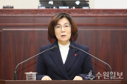김보라 안성시장이 25일 제227회 안성시의회 제2차 정례회 본회의에서 2025년도 예산안에 대한 시정연설을 하고 있다. (사진=안성시)