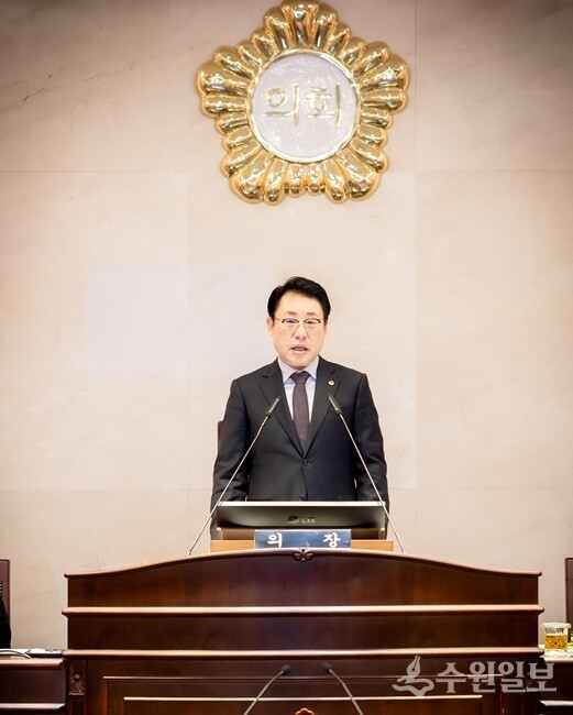 조성대 남양주시의회 의장이 을사년 새해 첫 임시회를 개회하고 있다. (사진=남양주시의회)