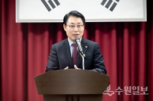 조성대 남양주시의회 의장이 '2025 한국생활개선 남양주시연합회 회장 이·취임식'에 참석해 인사말을 하고 있다. (사진=남양주시의회)