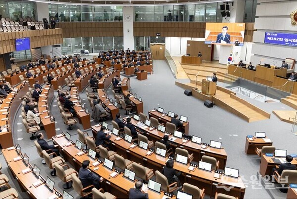 12일 오전 경기도의회 본회의장에서 열린 '제382회 경기도의회 임시회 제2차 본회의' 모습. (사진=경기도)