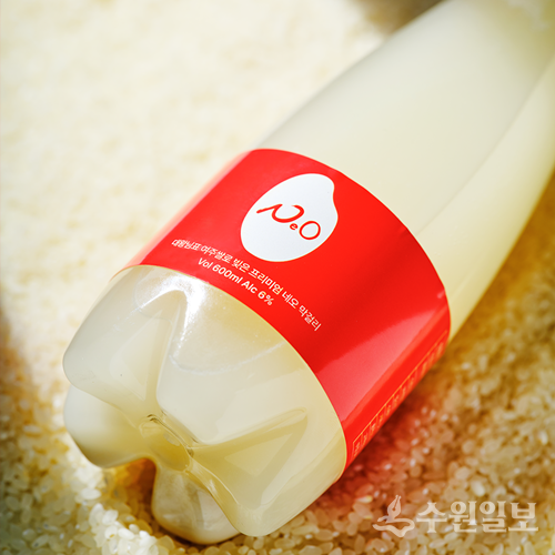 100% 대왕님표 여주쌀로 만든 ‘네오막걸리’.