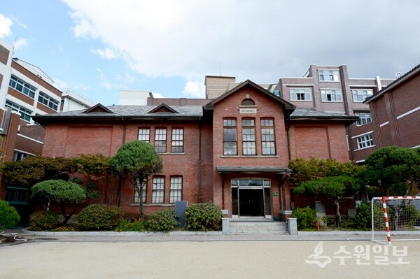 수원 출신의 독립운동가 임면수가 만주에서 돌아온 뒤 공사 감독을 했던 아담스기념관 건물. (사진=수원시)