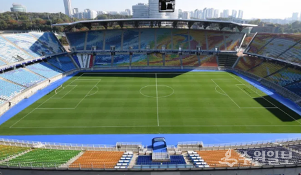수원월드컵경기장. (사진=수원삼성 블루윙즈)
