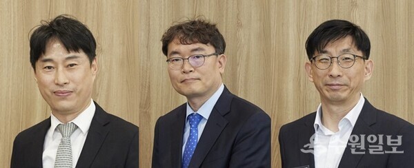 왼쪽부터 김원명 홍보기획관, 박민제 법무담당관, 김일곤 산림환경연구소장. (사진=경기도)