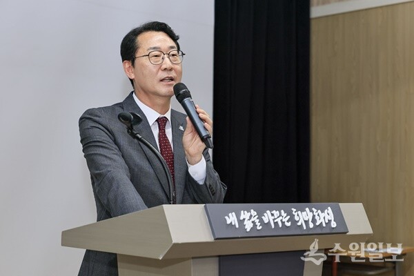 정명근 화성특례시장이 인삿말을 하고 있다. (사진=화성시)
