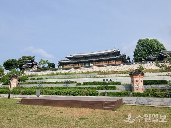 용흥궁 공원 야외무대. (사진=강화군)