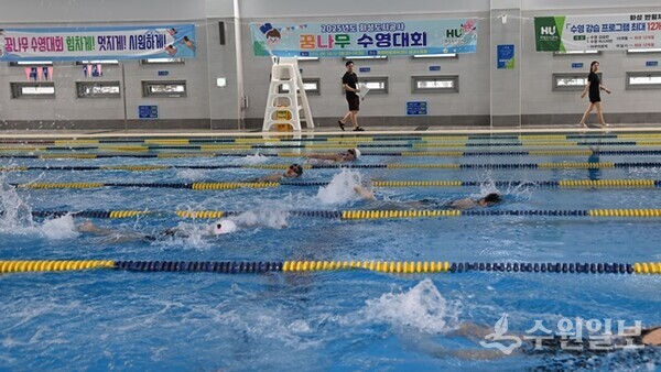 ‘2025년도 화성도시공사 꿈나무 수영대회’에 참가한 선수들이 기량을 겨루고 있다. (사진=HU공사)
