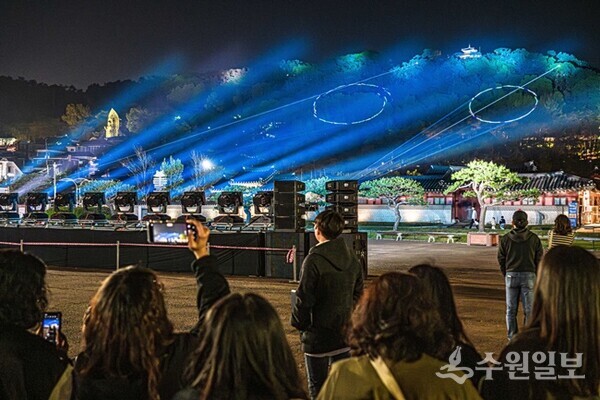 화성행궁 야간개장 모습.(사진=수원시)
