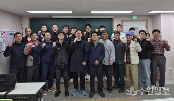  경기북부보훈지청 제대군인지원센터가 ‘25년도 전기기능사 실기 및 전기 실무 과정’에 대한 전문교육기관 위탁교육 입교식을 갖고 있다. (사진=경기북부보훈지청 제대군인지원센터)