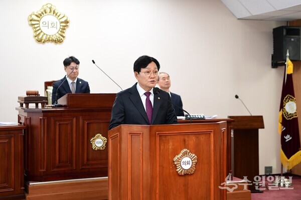 박용철 강화군수가 1일 '강화군의회 제308회 제2차 정례회'에서 시정연설을 하고 있다. (사진=강화군) 