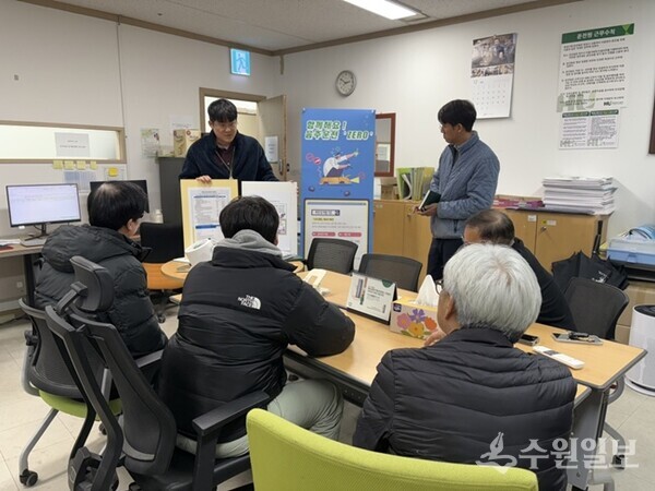 화성도시공사가 직원들을 대상으로 음주운전 예방 캠페인을 펼치고 있다. (사진=HU공사)