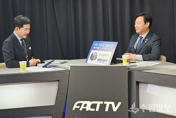 신동화 구리시장 예비후보가 유튜브 방송 팩트TV 뉴스에 출연하고 있다. (사진=신동화 구리시장 예비후보)