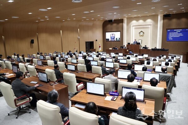 수원시의회 제399회 임시회가 개최되고 있다.(사진=수원시의회)