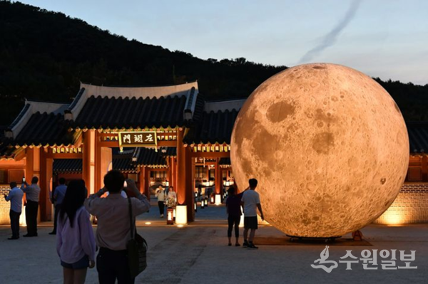 산업관광 프로그램 참여자들이 방문할 화성행궁(야간개장). (사진=수원시)