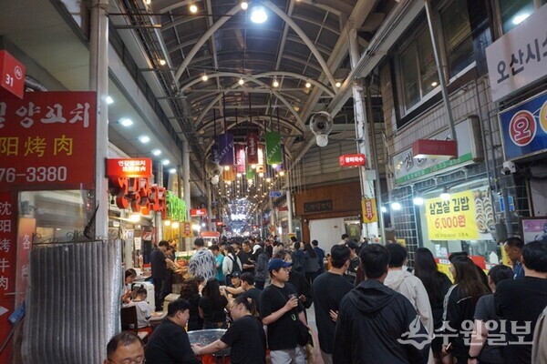 지난 6월 5일부터 7일까지 오색시장 일대에서 열린 수제맥주 행사 ‘제12회 야맥축제’. (사진=수원일보)