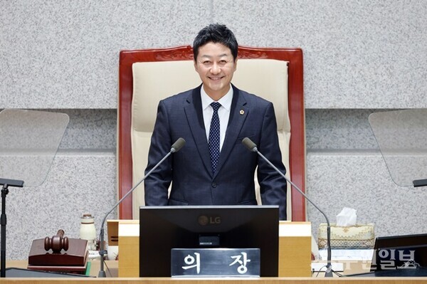 김진경 경기도의회 의장이 제391회 개회식에서 개회사를 하고 있다. (사진=경기도의회)