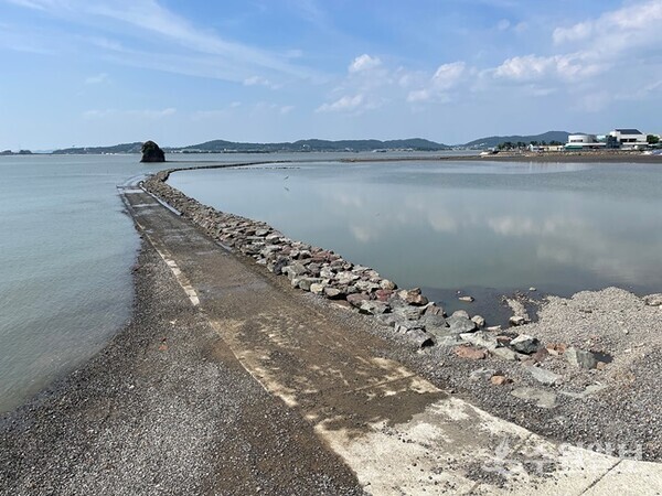 황금해안길 백미리 어촌 체험장 독살. (사진=이용창 화성연구회 이사)